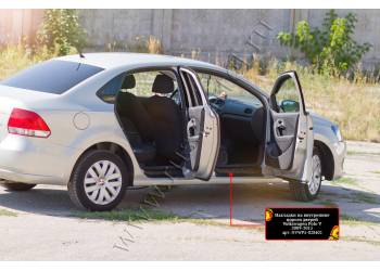 Накладки на внутренние пороги дверей Volkswagen Polo V 2016-2019